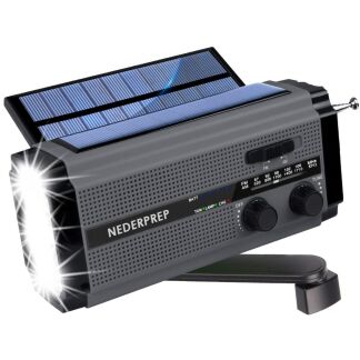 #1 noodradio met dynamo + 2 zonnepanelen + 2 lampen + mega accu + FM/AM