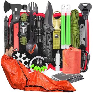 Tip: luxe survivaltool kit met bijlhamer, mes, bestek, kompas, fluit, ruithamer, visgerei, slaapzak, zaklamp en meer